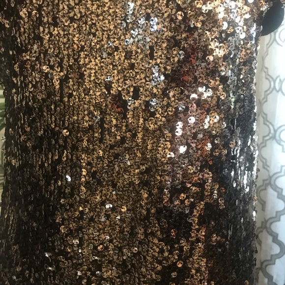 Gold Sequin mini dress - Picture 3 of 8